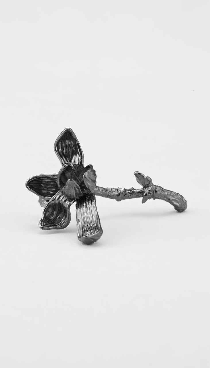 Black Magnolia Bloom Single Stud