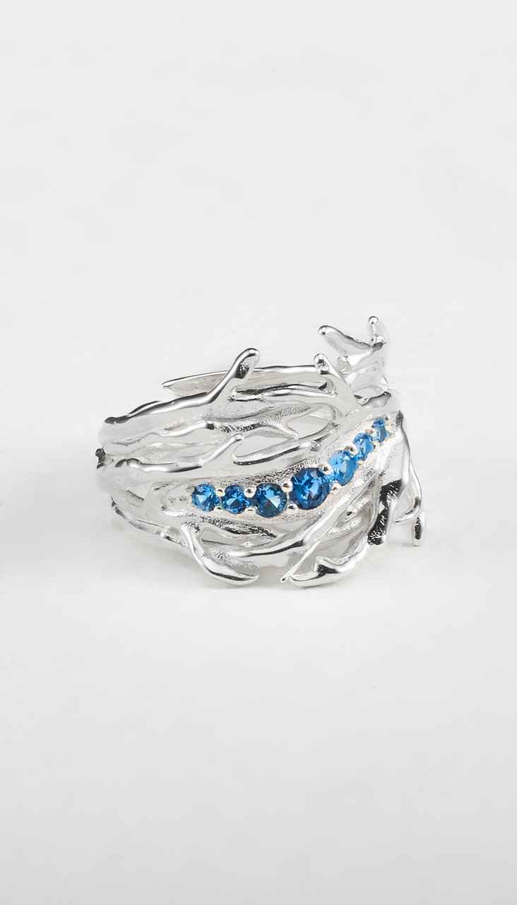 White Entwined Arbor Nest Ring