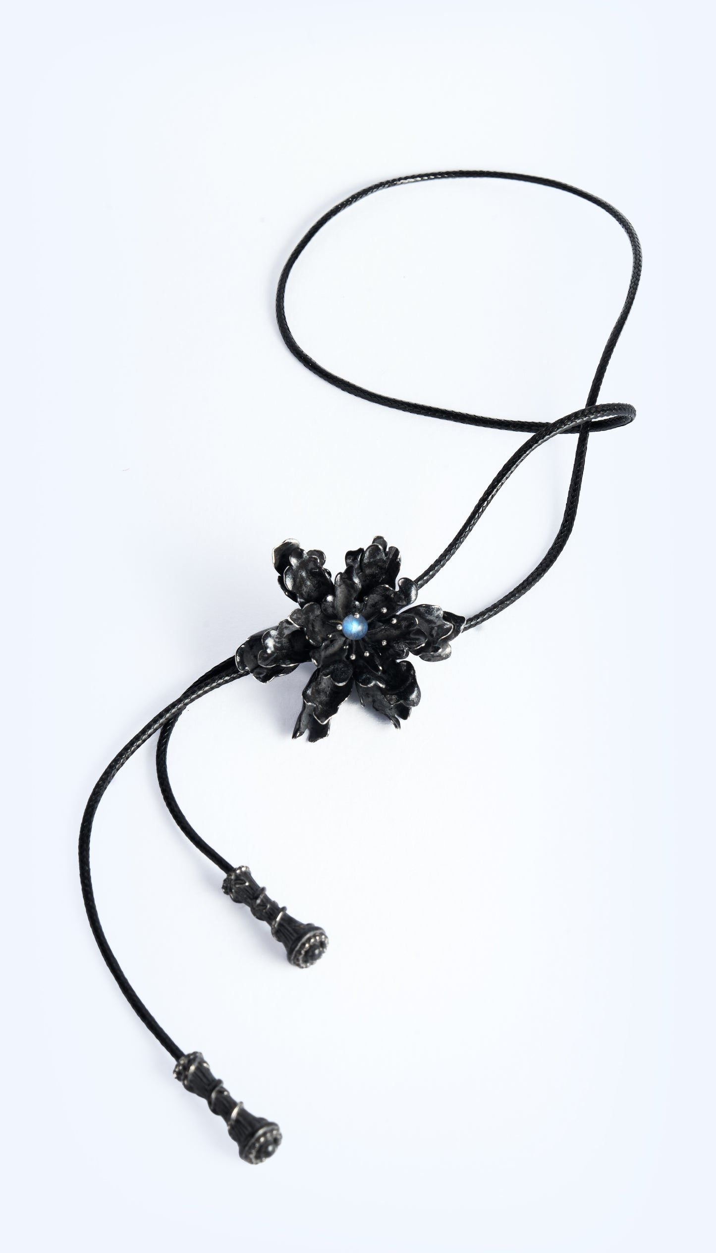 Shadow Loop Bolo Tie - RQ Cactus