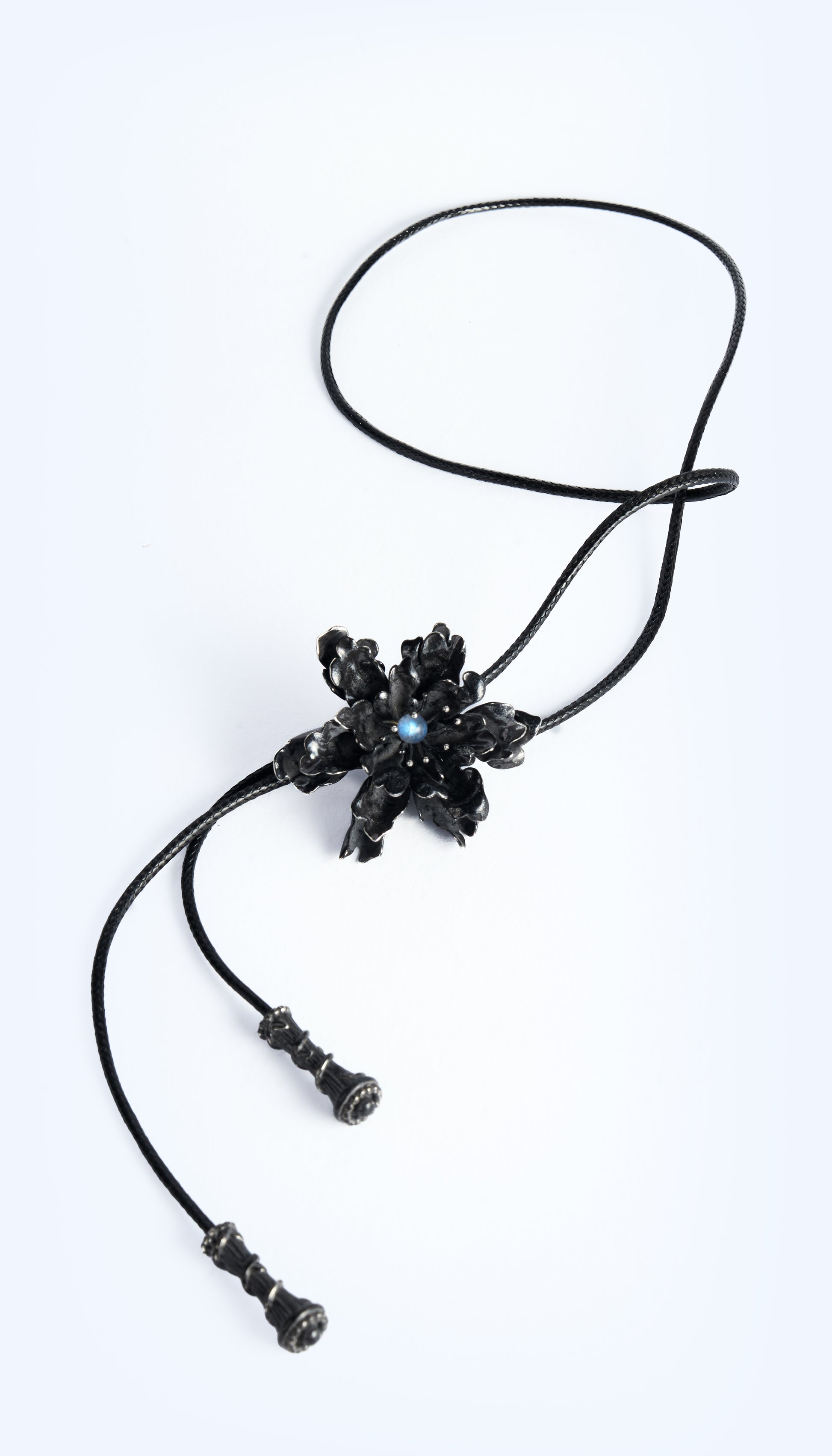 Shadow Loop Bolo Tie - RQ Cactus