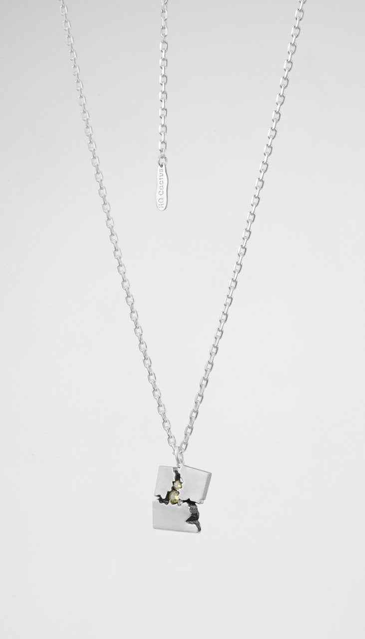 White Cleft Treasure Neclace c0b147-68.myshopify.com
