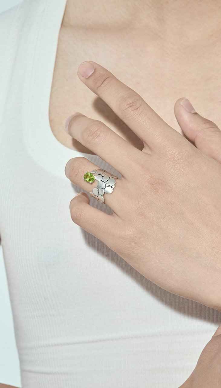 White Crevice Stone Ring c0b147-68.myshopify.com