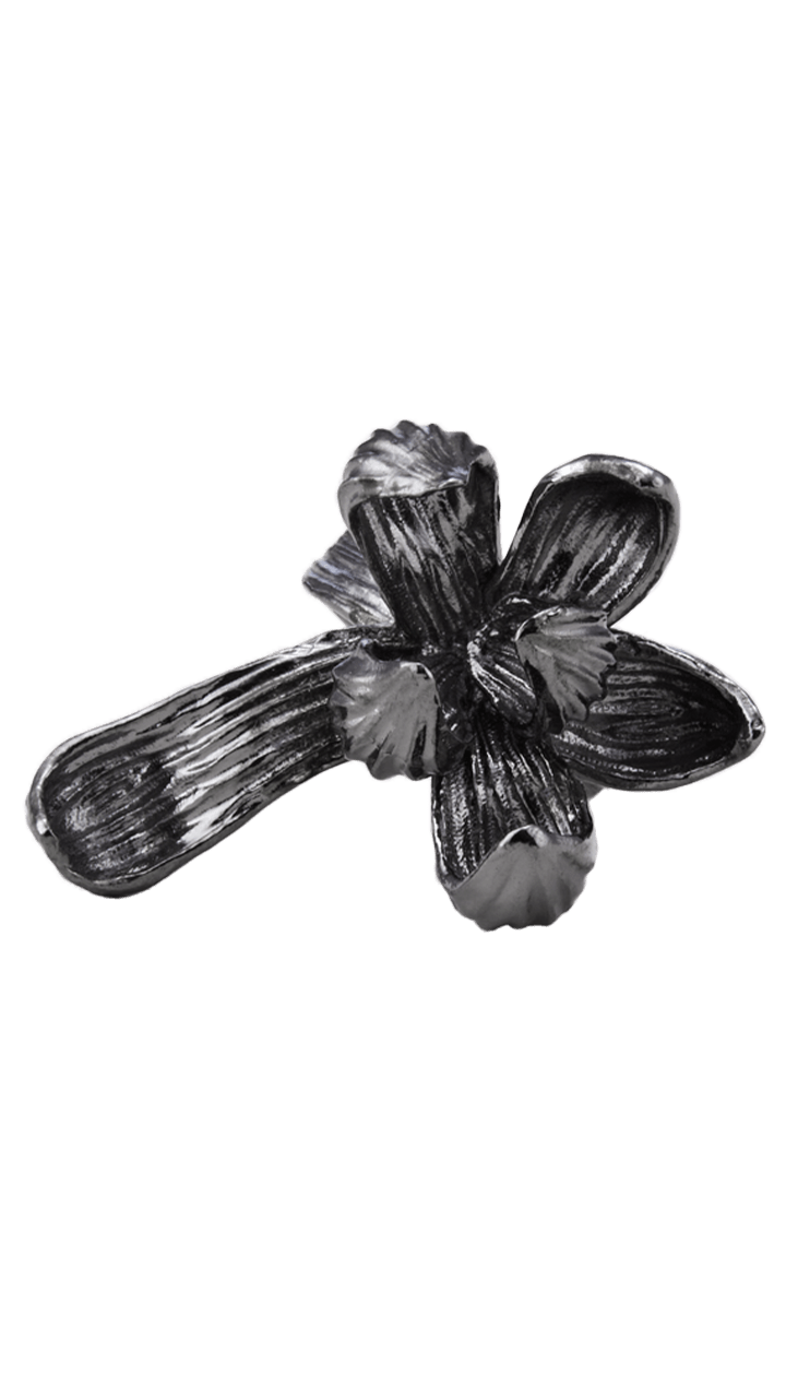 Black Magnolia Bloom Single Ear Cuff - RQ Cactus