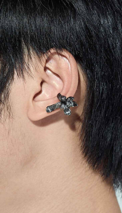 Black Magnolia Bloom Single Ear Cuff - RQ Cactus