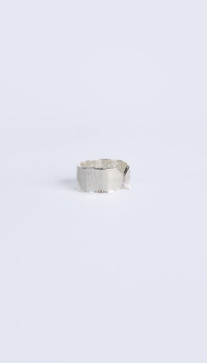 Glacial Crest Ring