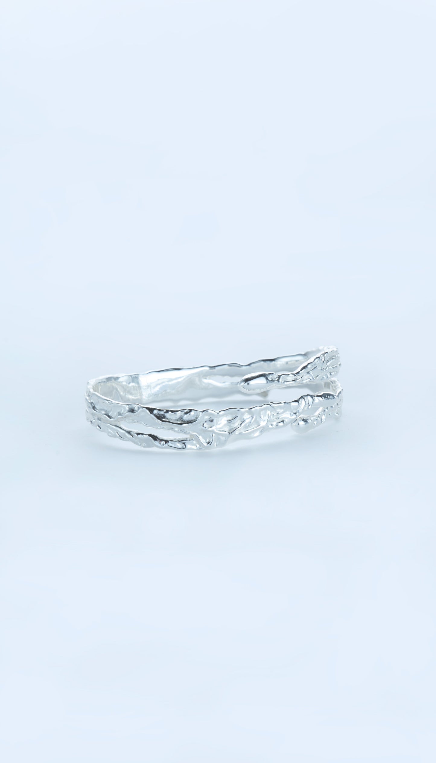 White Ethereal Tide Bracelet - RQ Cactus